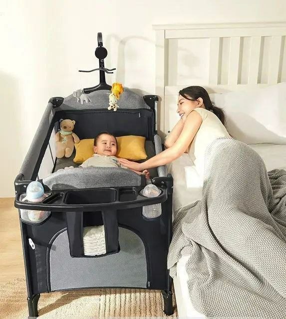 ተንቀሳቃሽ አልጋ (Bedside Crib)